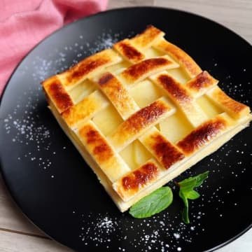 【食パンで作るアップルパイがうますぎた...！】「切ってのせるだけ」「パイ生地いらないのに本格」「秒でなくなる」「リピ確定」超簡単スイーツレシピ