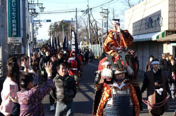 渋江さんら武者行列、勇壮に　筑西で小栗判官まつり　茨城