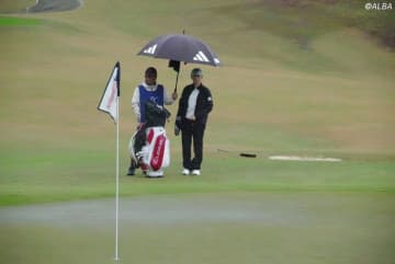 ＜速報＞渋野日向子、西村優菜ら出場の米最終予選会は5時間25分の中断から再開　競技は72ホールに短縮へ