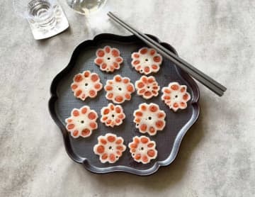 お弁当やおもてなしに！華やかで簡単「お花れんこん」の作り方