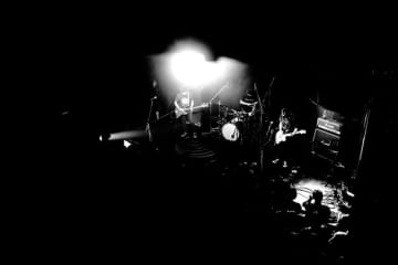 dipのベーシストであるナガタヤスシ逝去 偲ぶ声やまず