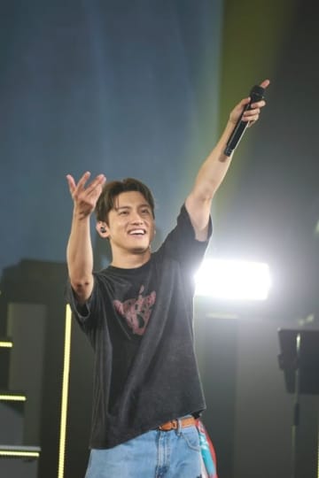 東方神起・チャンミン、初の日本ソロツアー完走！SJ・キュヒョンのサプライズ登場も話題に