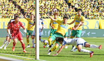 ＜J2大宮＞J1昇格PO準決勝、千葉に3―4で逆転負け　3点先行した後、4点を失う　2季連続での昇格ならず