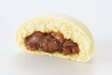 ローソン、中部地区で「8番らーめん監修 牛もつ煮まん」発売