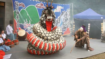 なにわ男子・藤原丈一郎が山陰地方に伝わる伝統の神楽に挑戦！「歌って踊るから大蛇できるわけじゃない」と弱音も…『ザ！鉄腕！DASH!!』