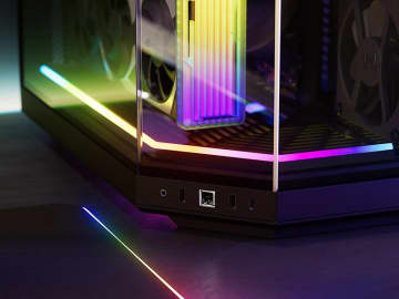 HYTE Y70向けのLEDライティングケーブル「HYTE Noodle LN70」