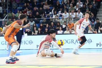 大塚達宣はスタメン出場もペルージャにストレート負け… 石川祐希は出場なし 【セリエA男子】