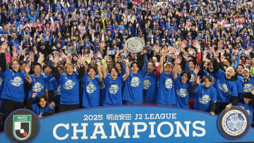 J1初昇格のJ2チームに大激震…48歳“敏腕GM”が電撃退任！「監督→FD就任」「前J1新潟指揮官→復帰」の超人事発動