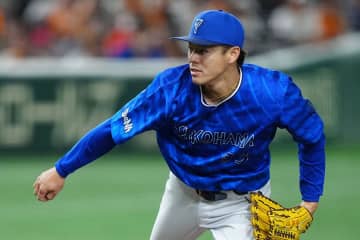 DeNA右腕の“魔球”が「めっちゃ落ちてる」　打者呆然の落差…SNS驚愕「何投げてるんだ？」