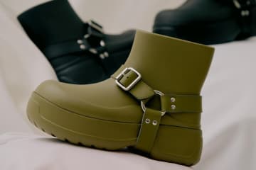 シャカ“全天候対応”の厚底レインブーツ、取り外せるリングベルト付きで