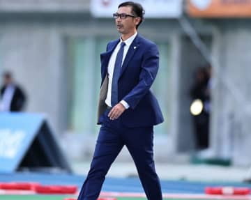 J２優勝監督がなぜ退任？ クラブの大きな転換期に決断「未来を切り拓き、次のステージへ進むため」