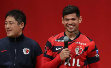 【鹿島】レオ・セアラMVP、早川友基ベストセーブ、鬼木達氏最優秀監督…11・12月の月間個人賞トリプル受賞