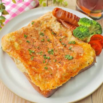 【食パン、こう食べるとマジで飛ぶ】「この組み合わせ、天才か」「朝ごはんが楽しみになる」トーストの簡単アレンジレシピ3選