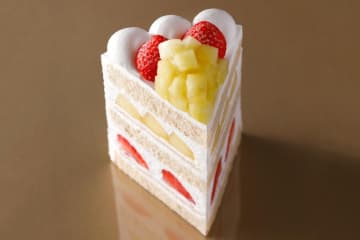 ホテルニューオータニ「エクストラスーパーダブルショートケーキ」苺の王様・あまおう＆完熟メロン