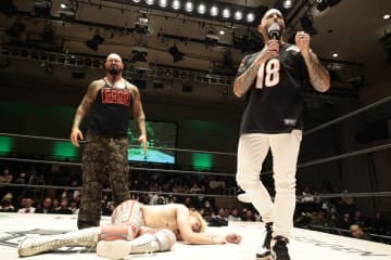 【ノア】清宮海斗『10周年記念興行』で拳王と60分の死闘の末に惜敗！フィナーレは元WWEタッグ王者による衝撃の襲撃劇でバッドエンド…元日武道館での報復を宣言