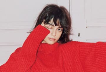 「暖かくスタイルUP」体のラインも拾わない「むしろ華奢見え」セーターの選び方