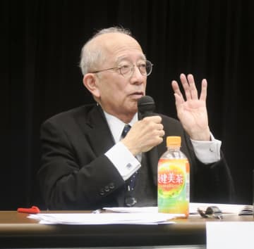 元外交官ら首相答弁の撤回要求　「対話努力放棄はいけない」