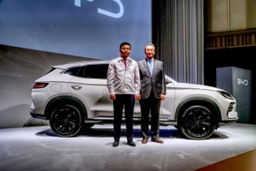 BYD初のPHEV「SEALION 6」日本発売！ 398.2万円からの衝撃価格と航続1,000km超の実力