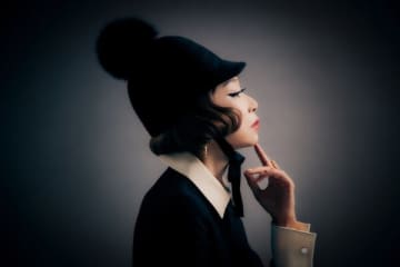 全身表現者・松永天馬が3年2カ月ぶりのフルアルバム『黒一点』を2026年1月14日にリリース。野宮真貴とのコラボ曲も収録。「僕にしやがれ」を12月10日に先行配信