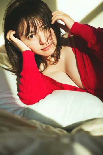 磯山さやかデビュー25周年写真集「余韻」のアザーカット集『afterglow』