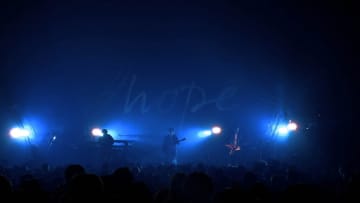 マカロニえんぴつ、“コロナ禍で開催中止となったリバイバルツアー”より「恋人ごっこ」ライブ映像公開