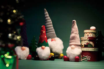 捨てる靴下がクリスマスの妖精「トムテ」に大変身！【ボーネルンドのきせつとあそぼ！】