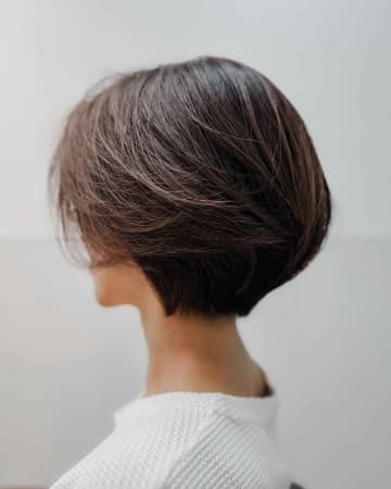 こういう髪型、求めてた！！【40・50代】短いのに女っぽ & 若見え♡「ふんわりショートボブ」