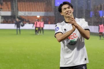 劇的決勝弾の塩貝健人、今節4ゴールの上田綺世に対抗心「今は彼の方が上」　今後の目標は「日本で最高のストライカーになること」