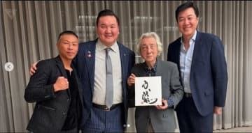 小泉純一郎元首相（83）最新近影に「心配です」の声続出 白鵬翔さんらとの集合ショットで見せた『顔のあざ』に注目集まる