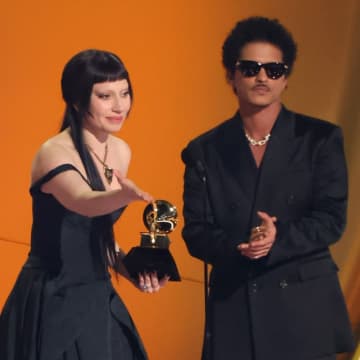 ブルーノ・マーズ、レディー・ガガとの大ヒット曲はお蔵入り寸前だった！