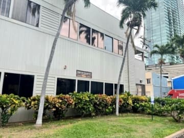 ワヒアワ地区の名カフェ「Surfers Coffee」がついにカカアコにやってきた！