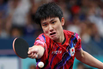 敵地中国で大ブーイング、張本智和は意に介さず「選手には何も非がない。ただ彼らは強いだけ」リベンジ誓う【卓球混合団体W杯】