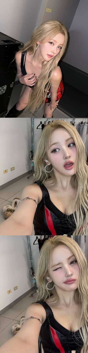 胸元にスキ…コルセット風衣装のベル、妖美な魅力に視線釘付け「暴力的に美しい」【PHOTO】