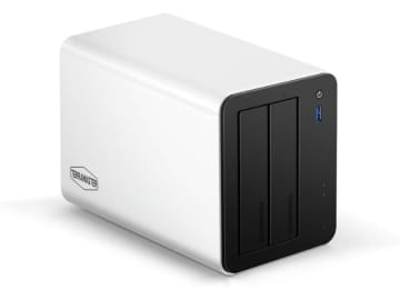 TerraMasterのNASキット「F2-425 Plus」に、Amazonで20％OFFクーポン配布中！　昨日の「イニシャルB」でレビューしたモデルが、クーポン適用で約1万3598円の値引き