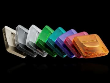N64互換機「Analogue 3D」に半透明とゴールドの8色が登場、12月10日発売