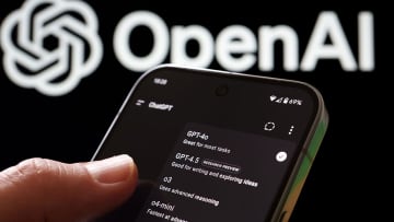 ChatGPTはオワコン？OpenAI『コードレッド』宣言の意味と今後の見通し
