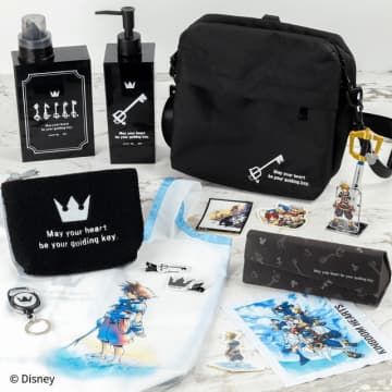 キングダムハーツ　グッズセット 全国のロフトに『キングダム ハーツ』グッズが集結！キーブレード型