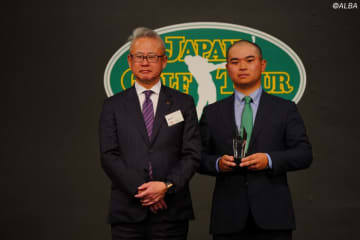 転職寸前でつかんだ『年間王者』　27歳・若原亮太が来季フル参戦「まずは1勝を」