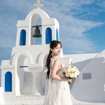 “ほぼ0日婚”藤咲凪、再婚した夫とのラブラブ2S披露　顔もチラ見せで「本当に綺麗」「お幸せに」と反響