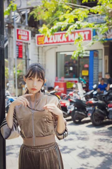 “令和の美脚クイーン”早大卒グラドル、過去最大露出に挑戦　2nd写真集で「柔らかさと色っぽさを最大限に」