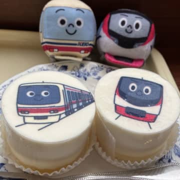 京王「けい太くん」「しんごくん」のケーキ、聖蹟桜ヶ丘ドトールで限定販売 レアキャラも?!