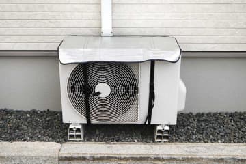 節電対策のつもりが冬は逆効果？　室外機のアルミ製カバーをプロがおすすめしない理由