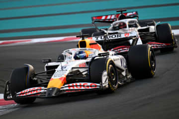 レーシングブルズが選手権6位の目標を達成「一緒に達成したことすべてにおいて、チーム全員を誇りに思う」と新人ハジャー