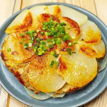 【大根とひき肉ってこんなにウマかった？】「気づいたら1本まるごと消えてた」「あと1品に困った時の救世主すぎる」超使える大根のおかずレシピ4選