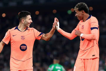 「メッシの偽９番以来の衝撃」 ヤマルのトップ下起用でペドリとの“内側リンク”が革命を起こす！ 戦術家が絶賛した中央進入型バルサの新モデル