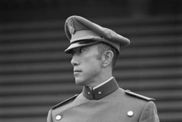 石原慎太郎と三島由紀夫：師走の情動