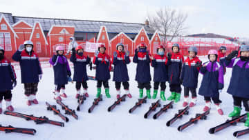 中国の複数地方、「雪休み」導入で氷雪経済の発展を促進
