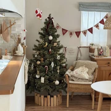 クリスマスツリー・リース「華やかでワクワクが止まらない!」「100円ショップのアイテムで手作りも!」おすすめ5選