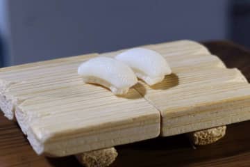 「イカ二貫」にしか見えないが...衝撃の正体 静岡の水族館で発見された〝新事実〟に「スゴい」「面白すぎる」の声