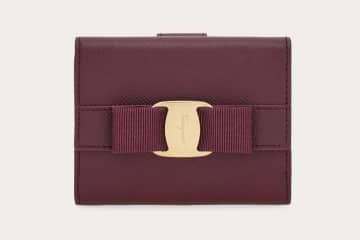 フェラガモ“リボン付き”ウォレット「ヴァラ」ゴールドパーツ煌めくミニ財布＆カードケース